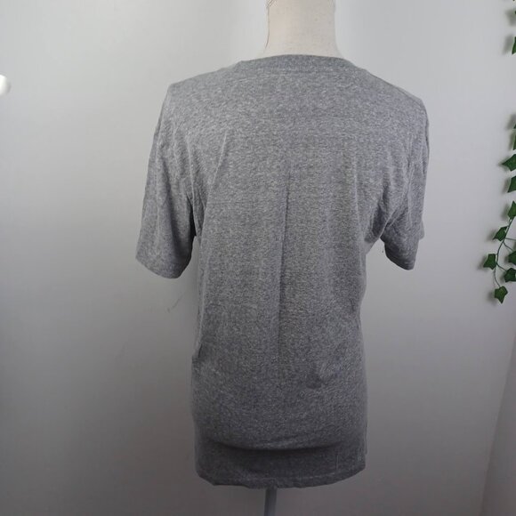 Disney Mickey Mouse Smiling Graphic T-Shirt Medium (38/40) Gray Short Sleeve Tee - Picture 4 of 9